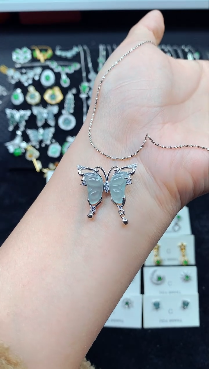 【闪购商品】翡翠颈饰银S925镶嵌8017