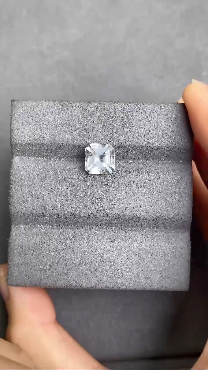 【闪购商品】托帕石5.05CT未镶嵌-------