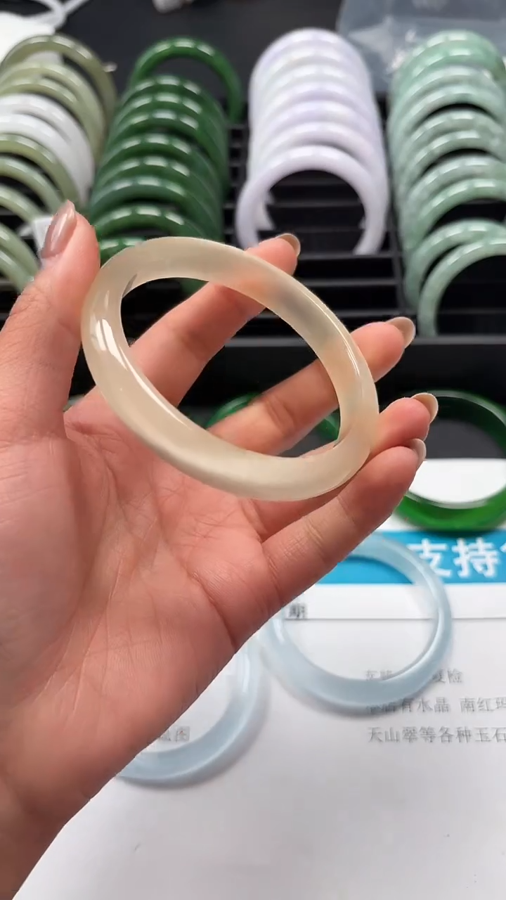 未镶嵌手镯石英质玉029