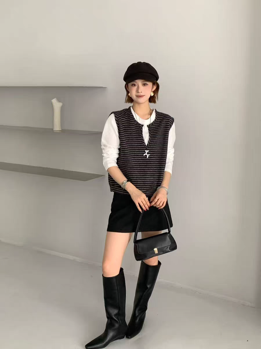 2025早秋新款圆领拼色假两件休闲简约上衣女