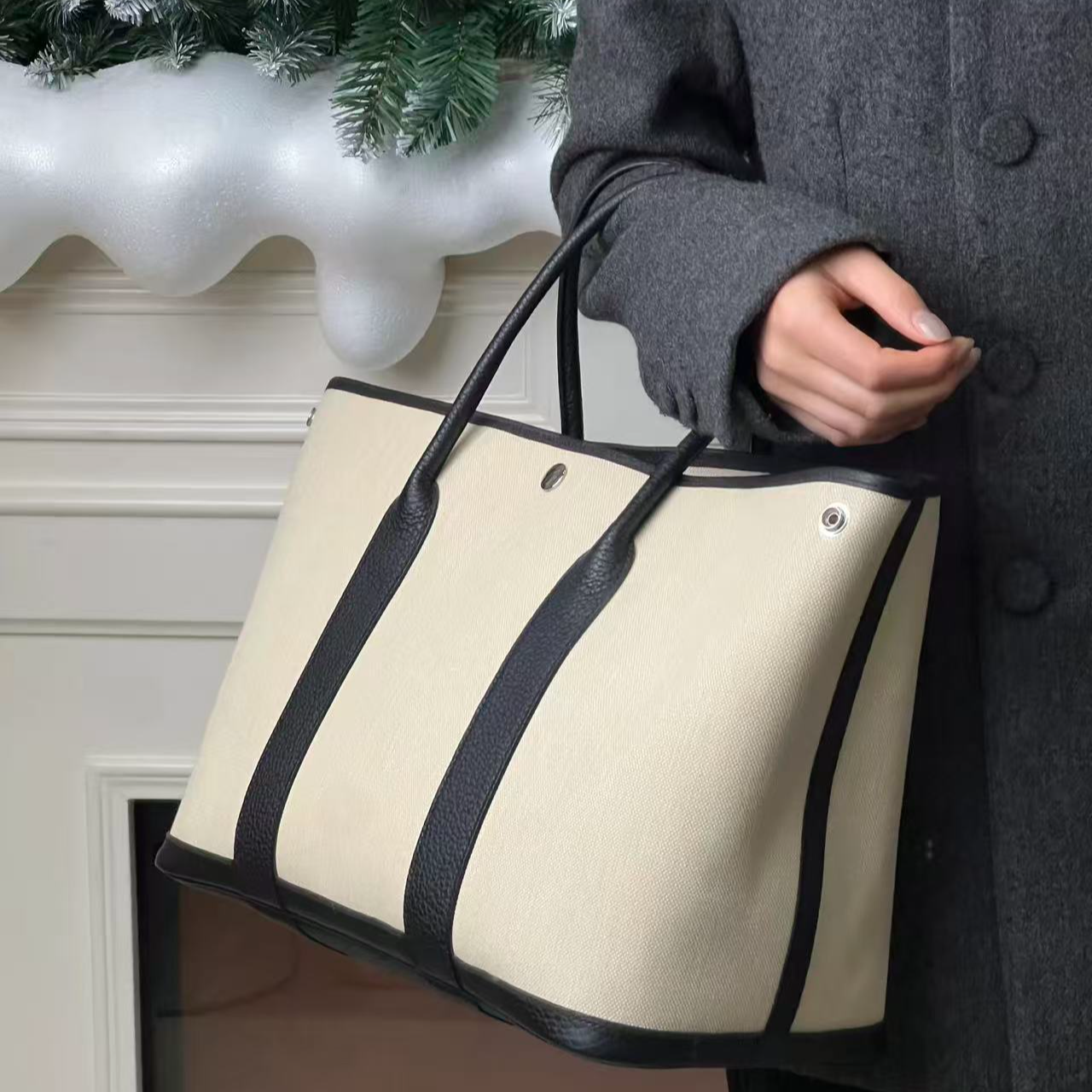 99新 Hermes/爱马仕 花园36米色帆布拼黑/甄选