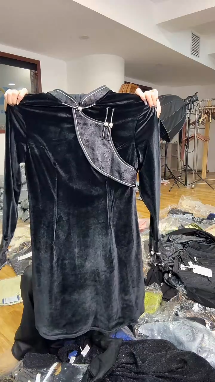 M码       90-105斤  丝绒裙  无腰带