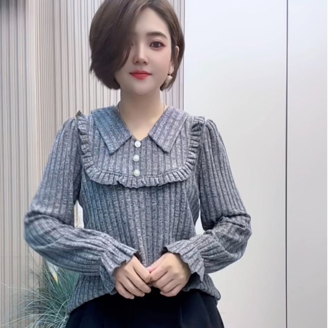 休闲风短款有弹力显瘦长袖方领打底常规女百搭T恤妈妈装宽松显瘦