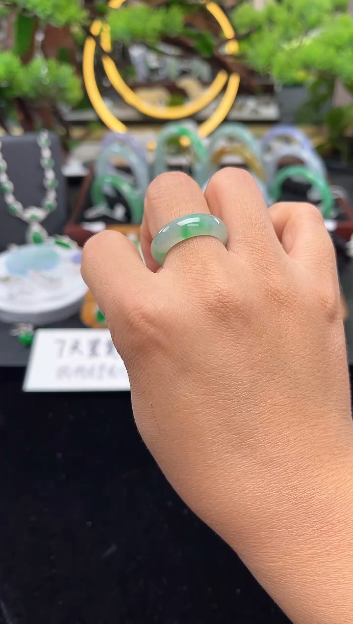 未镶嵌戒指翡翠戒圈