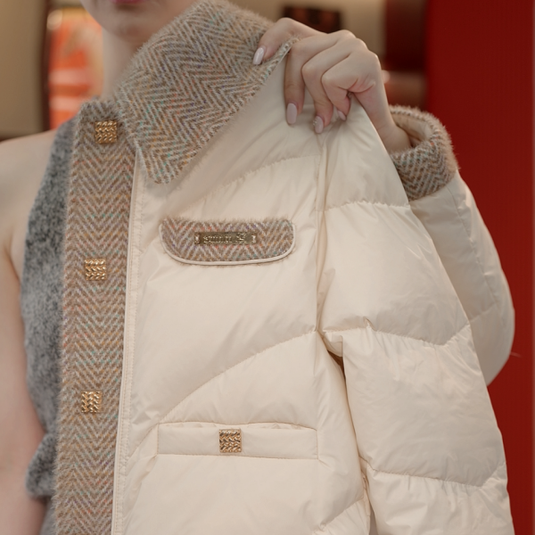 [甄选大朵鸭绒]25年冬新款显瘦暖奢织光保暖白鸭绒羽绒服R071-MN