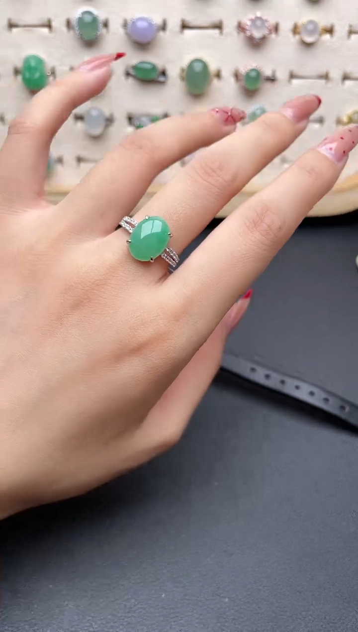 【闪购商品】翡翠戒指银S925镶嵌一物一证一礼盒