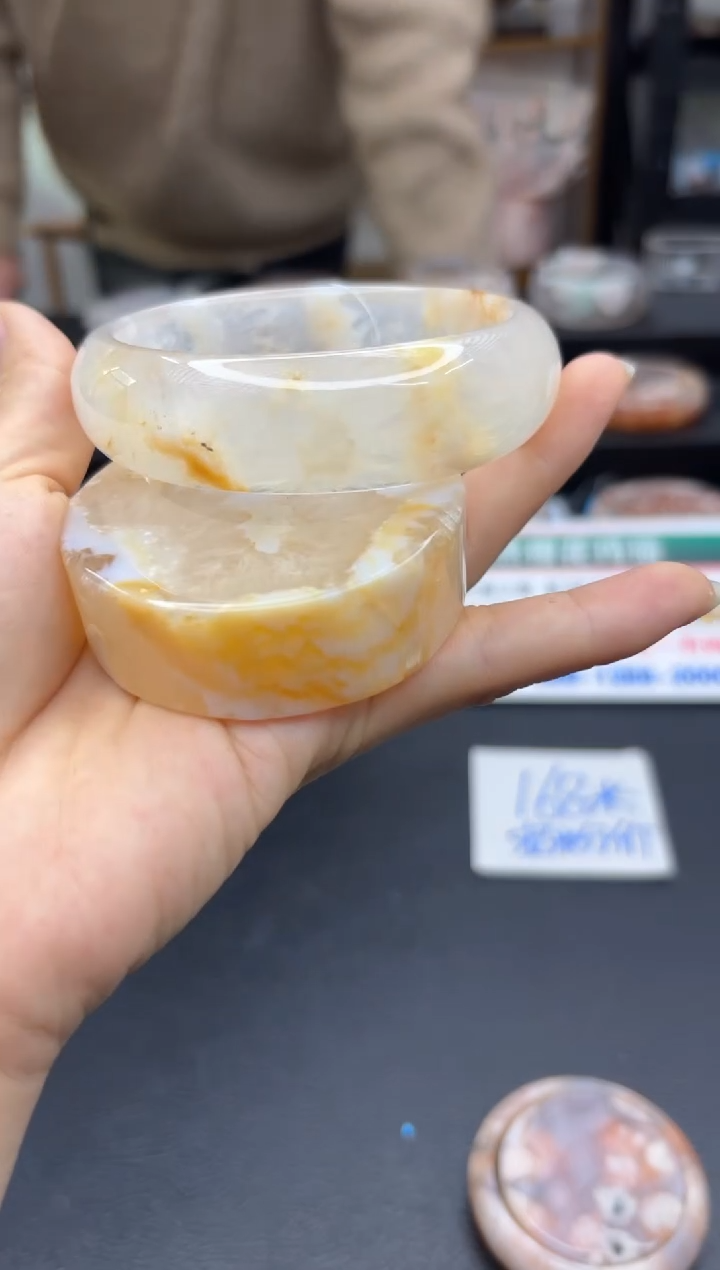 【闪购商品】石英质玉手镯未镶嵌C17(62圈赠送镯心)