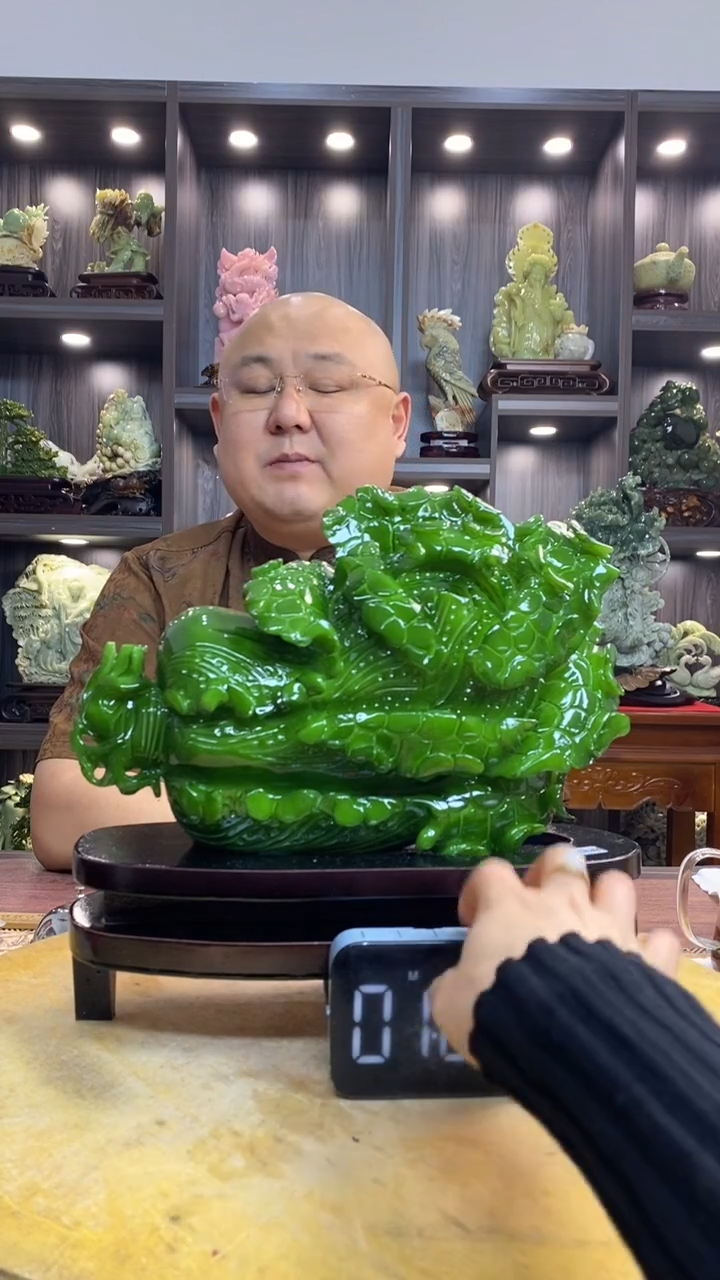 玉资***师 玉岫岩料手工雕刻摆件居家装饰送礼一物一图