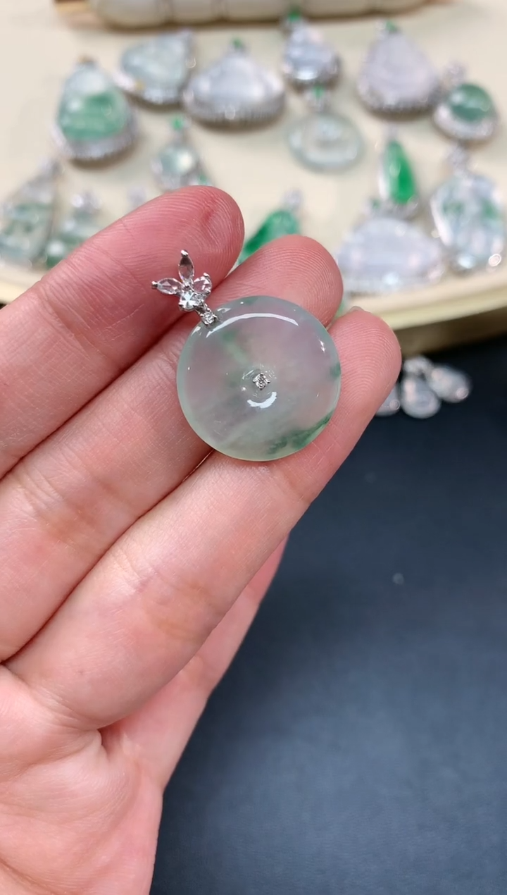 【闪购商品】翡翠吊坠(不含链)18K金镶嵌A22|4980