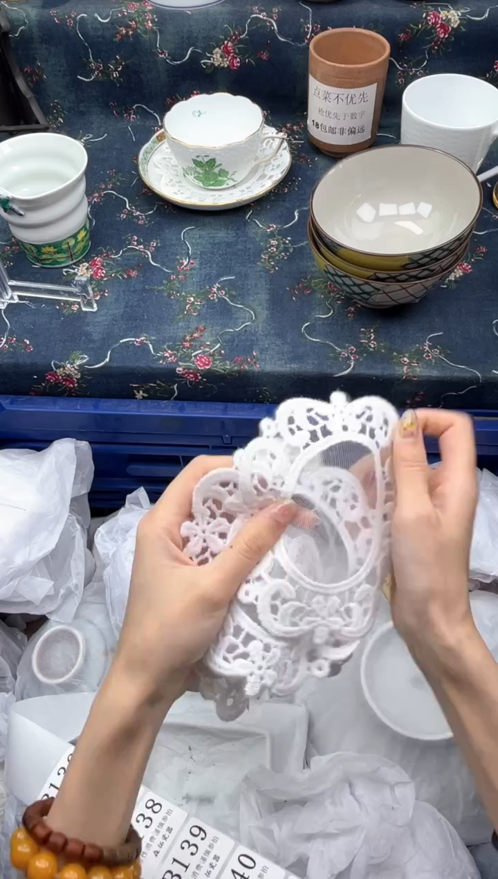 瓷片        蕾丝垫三个
