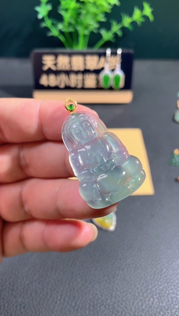 【闪购商品】翡翠颈饰18K金镶嵌翡翠