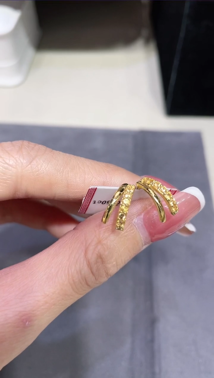 【闪购商品】彩色蓝宝石耳饰18K金镶嵌·