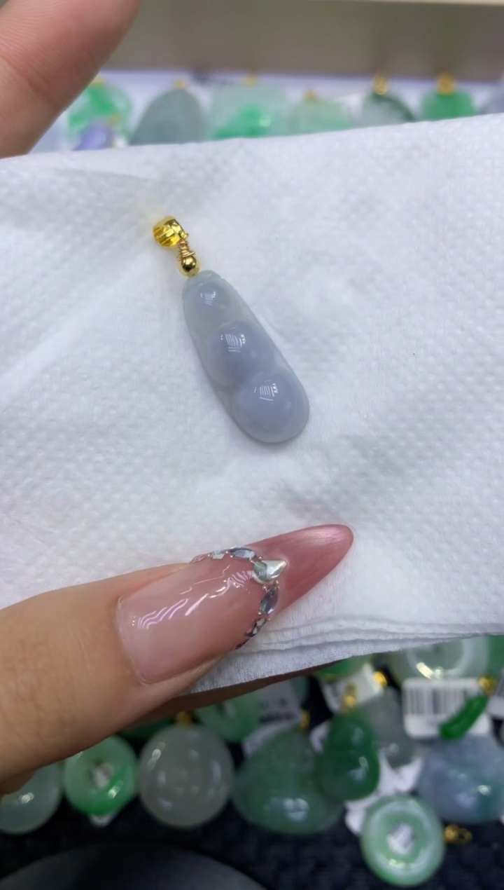 颈饰未镶嵌翡翠天然缅甸A货翡翠