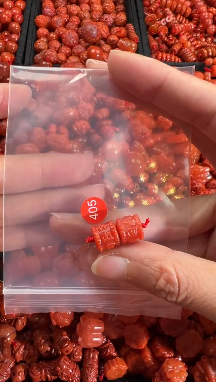 【闪购商品】南红玛瑙未镶嵌颈饰1
