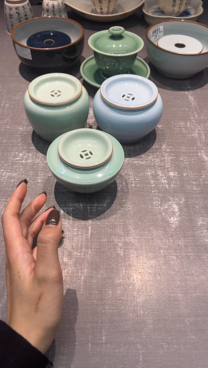 【闪购商品】燕泥堂 颜色釉铜钱小水盂（带盖）不挑