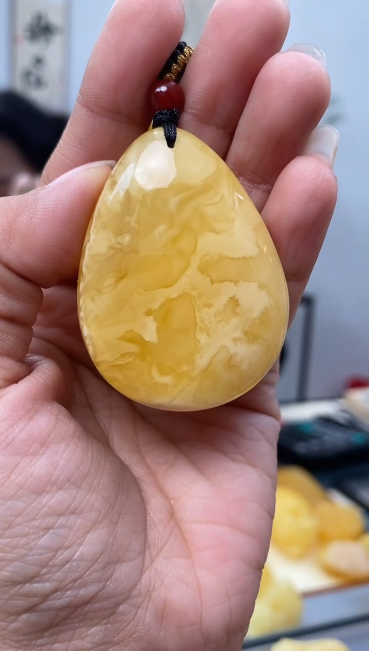 【闪购商品】琥珀裸石未镶嵌天然琥珀蜜蜡水滴