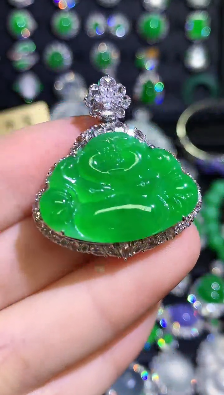 【闪购商品】翡翠颈饰18K金镶嵌高冰满绿阳绿弥勒佛