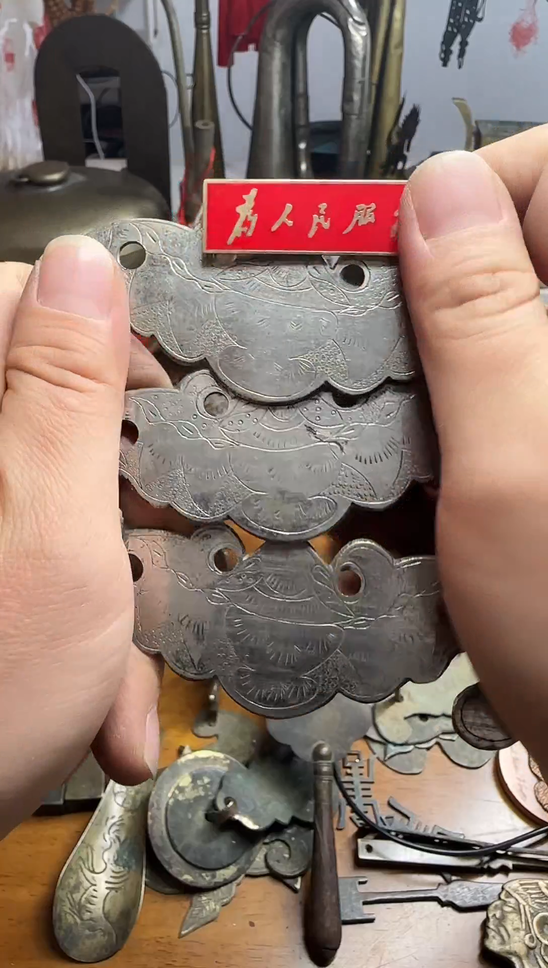 无***朵三个蝙蝠铜件