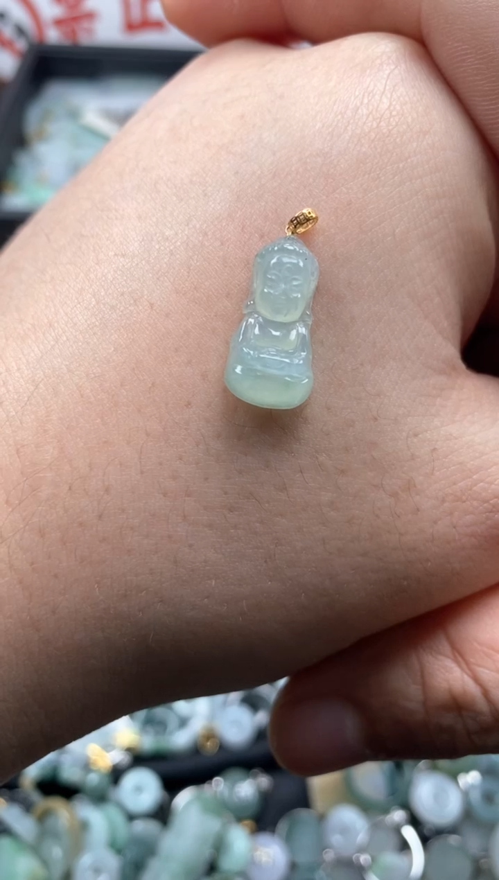 【闪购商品】翡翠颈饰未镶嵌嘎嘎嘎