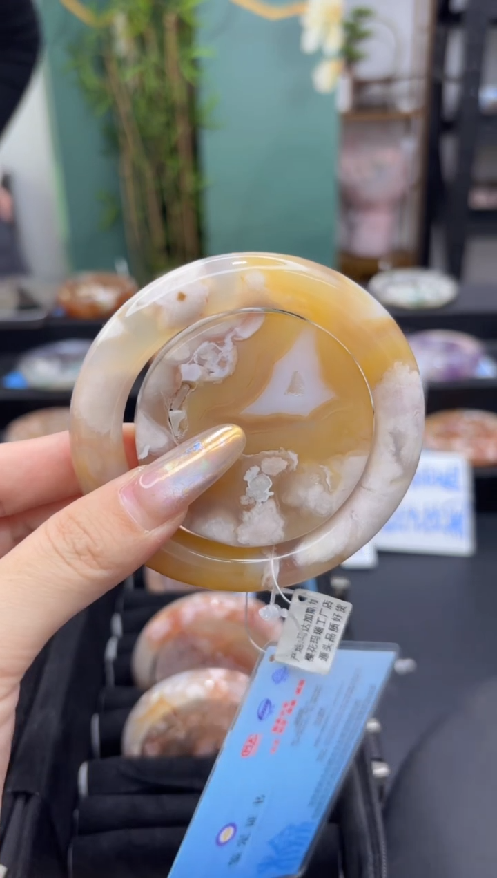 石英质玉未镶嵌手镯A65(59圈赠送镯心)