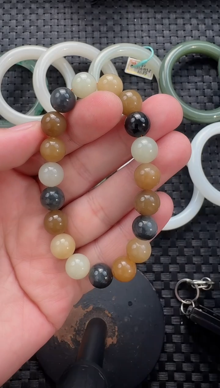 颈饰未镶嵌和田玉10mm楼兰