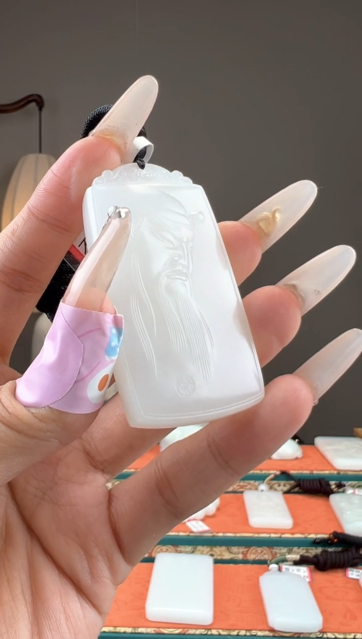 【闪购商品】和田玉颈饰未镶嵌1