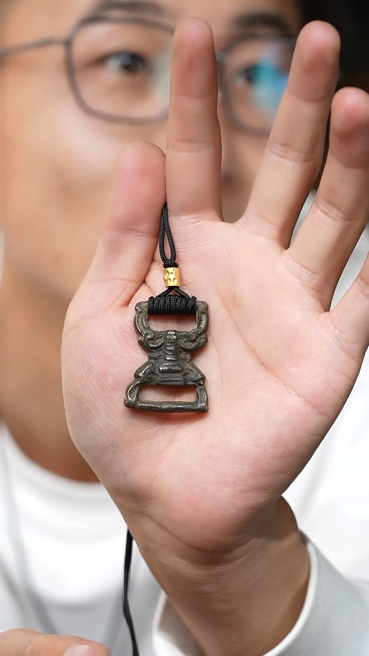 【闪购商品】老扣（多样性发货，发其一）