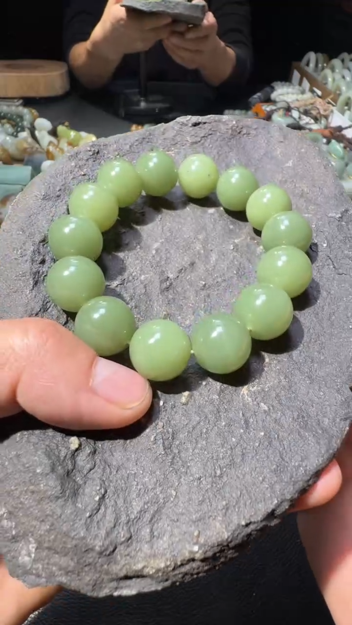 颈饰未镶嵌和田玉手串16*