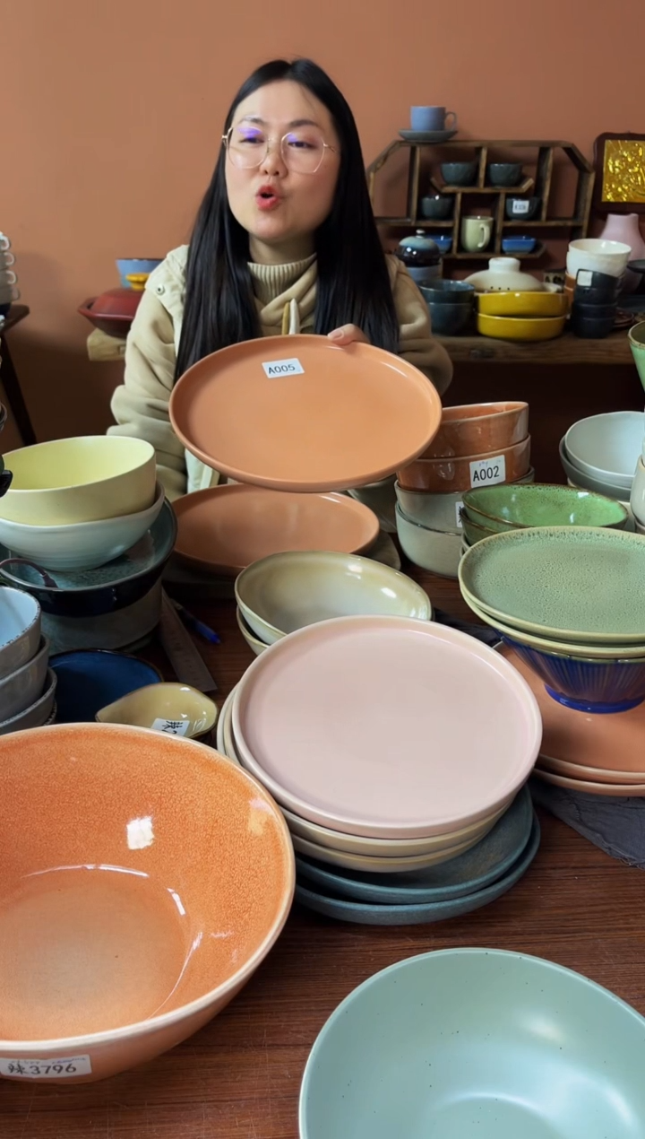 【闪购商品】碗A005 陶瓷橙色大盘一个。。