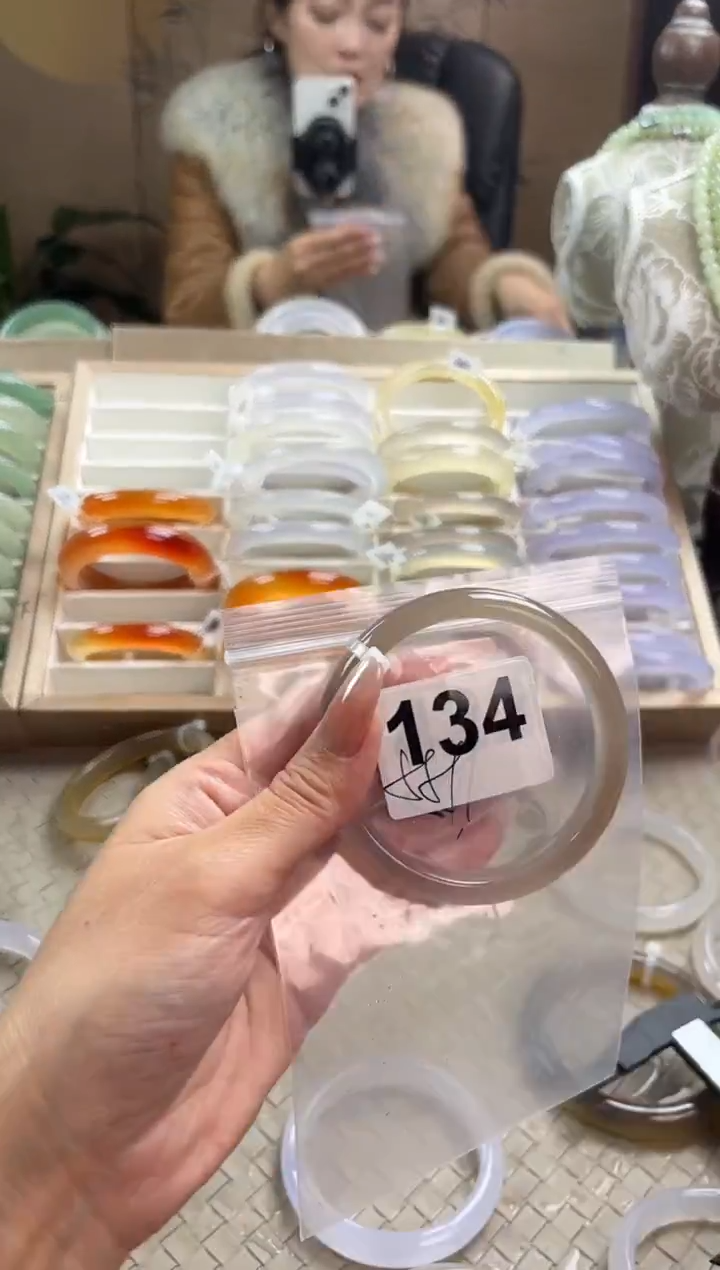 手镯玛瑙/玉髓未镶嵌134