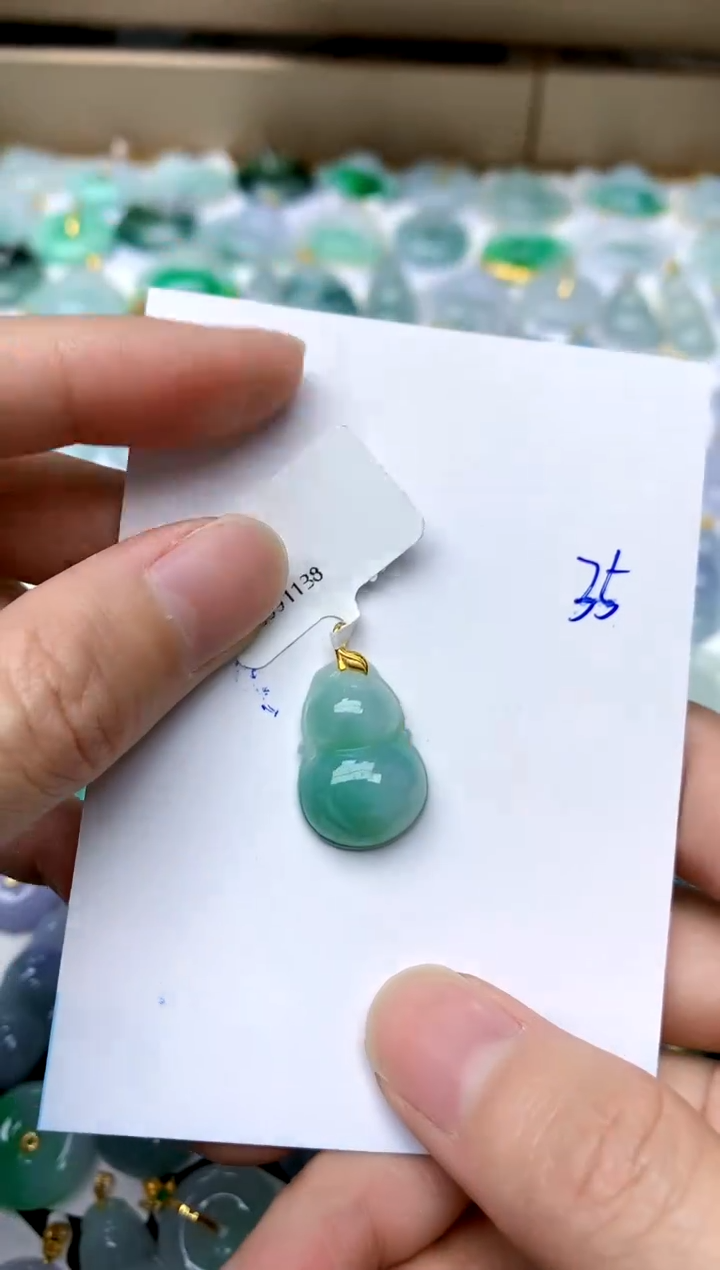 【闪购商品】翡翠颈饰18K金镶嵌35天然A货翡翠