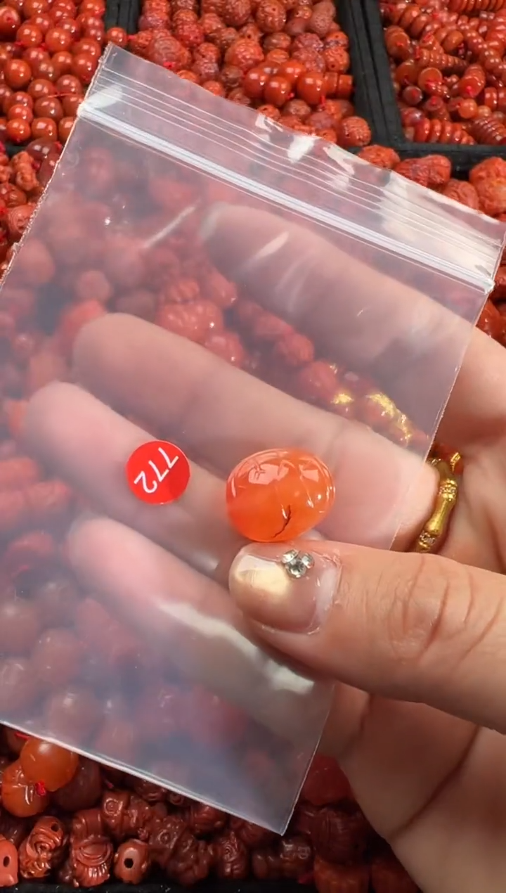 【闪购商品】南红玛瑙未镶嵌颈饰2