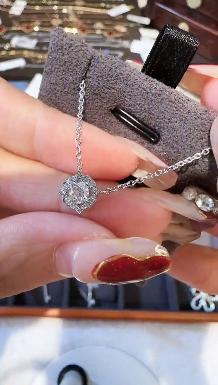 【闪购商品】钻石颈饰18K金镶嵌【GIA】belle项链