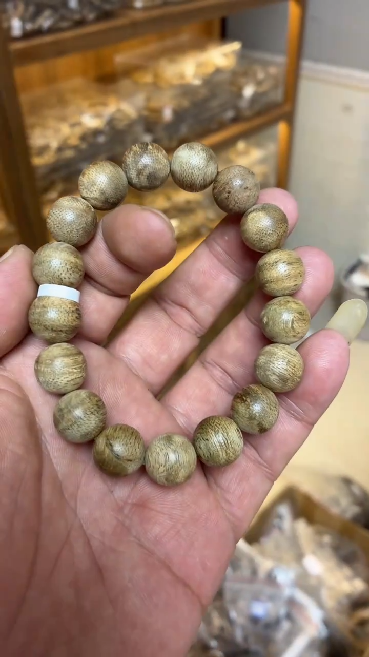 沉香手串 达拉干圆珠单圈1.3多样性发其一