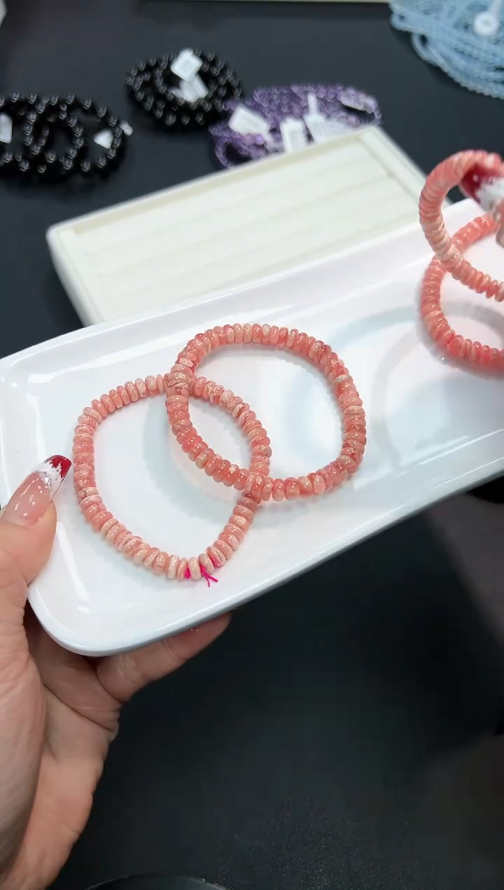 【闪购商品】菱锰矿（红纹石）手串未镶嵌50E多样性发其一/1条