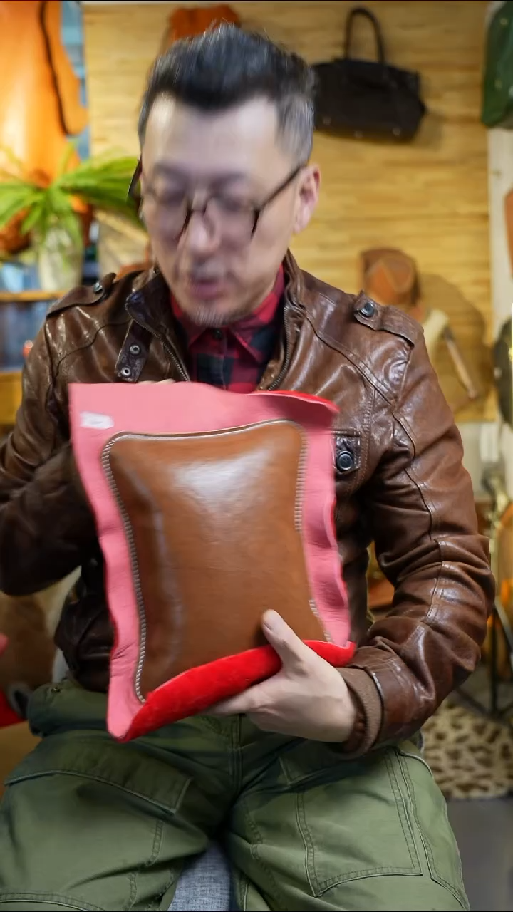 羊毛配牛皮真皮靠垫7号