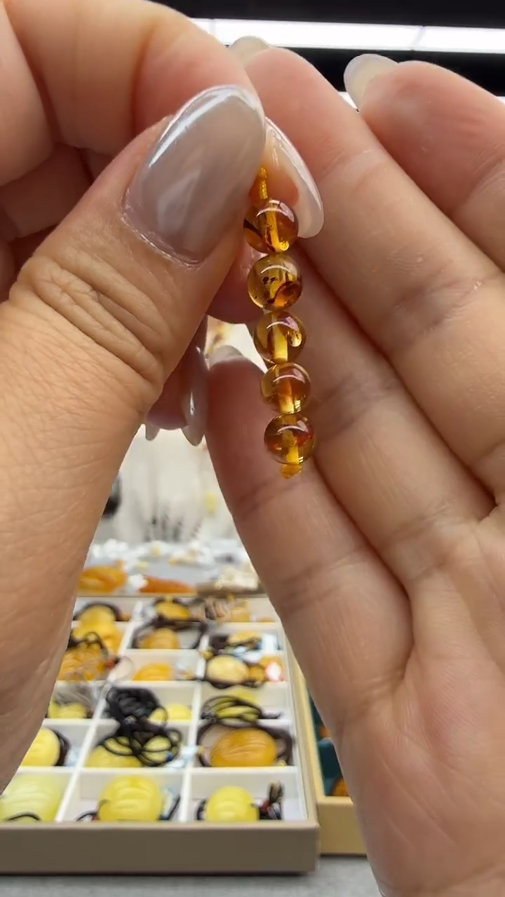 琥珀颈饰未镶嵌5秒拍号 假一罚三 