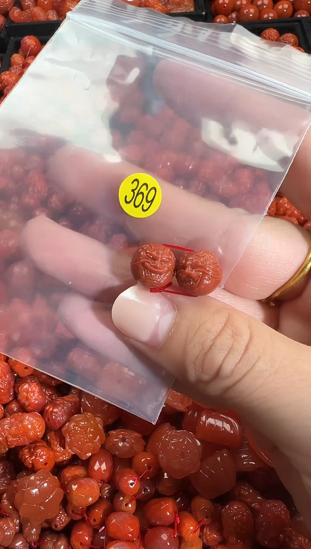 颈饰未镶嵌南红玛瑙1