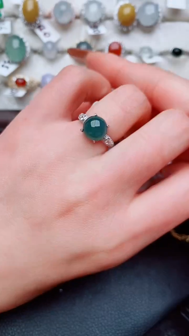 银S925镶嵌戒指翡翠..