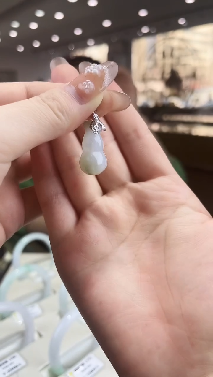 【闪购商品】翡翠吊坠(不含链)银S925镶嵌葫芦 多样性发其一