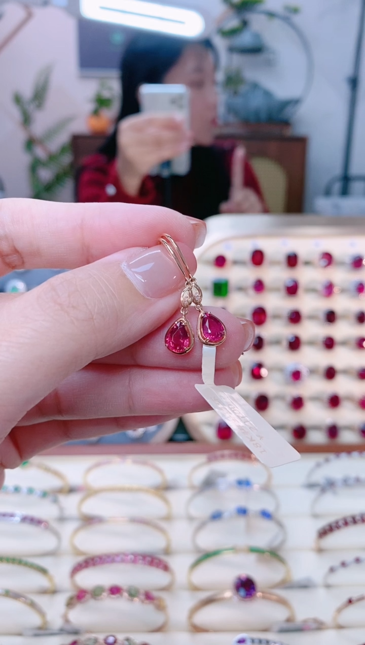 【闪购商品】碧玺18K金耳饰18K金镶嵌1