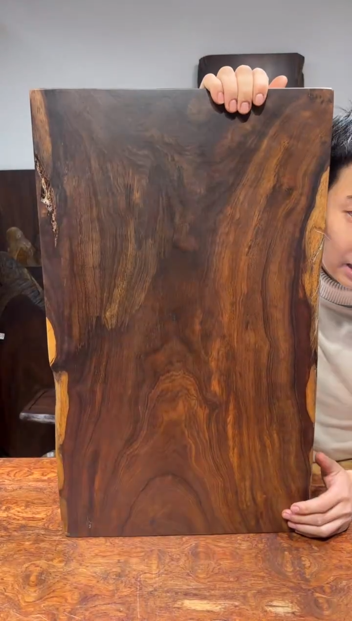 风车木（黑檀木）尺寸65*39*2.3编号977