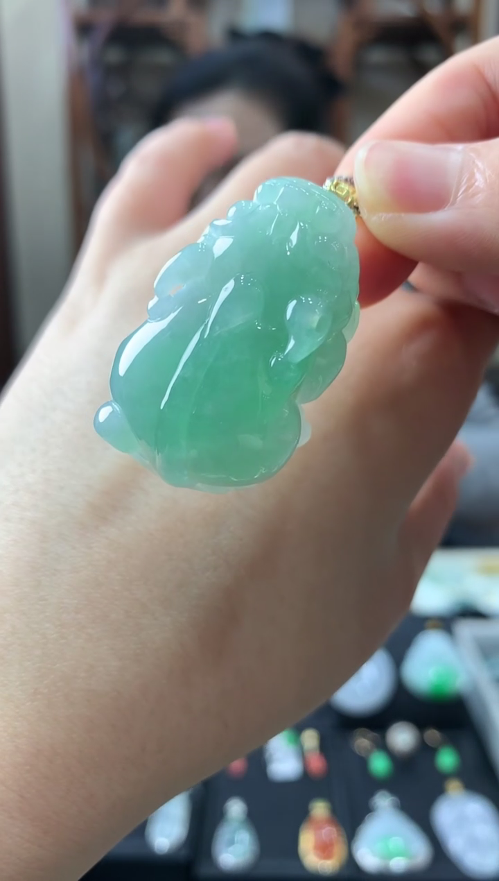 【闪购商品】翡翠吊坠(不含链)18K金镶嵌挂件