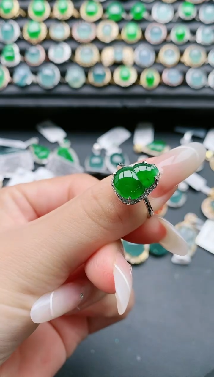 【闪购商品】翡翠戒指银S925镶嵌111111