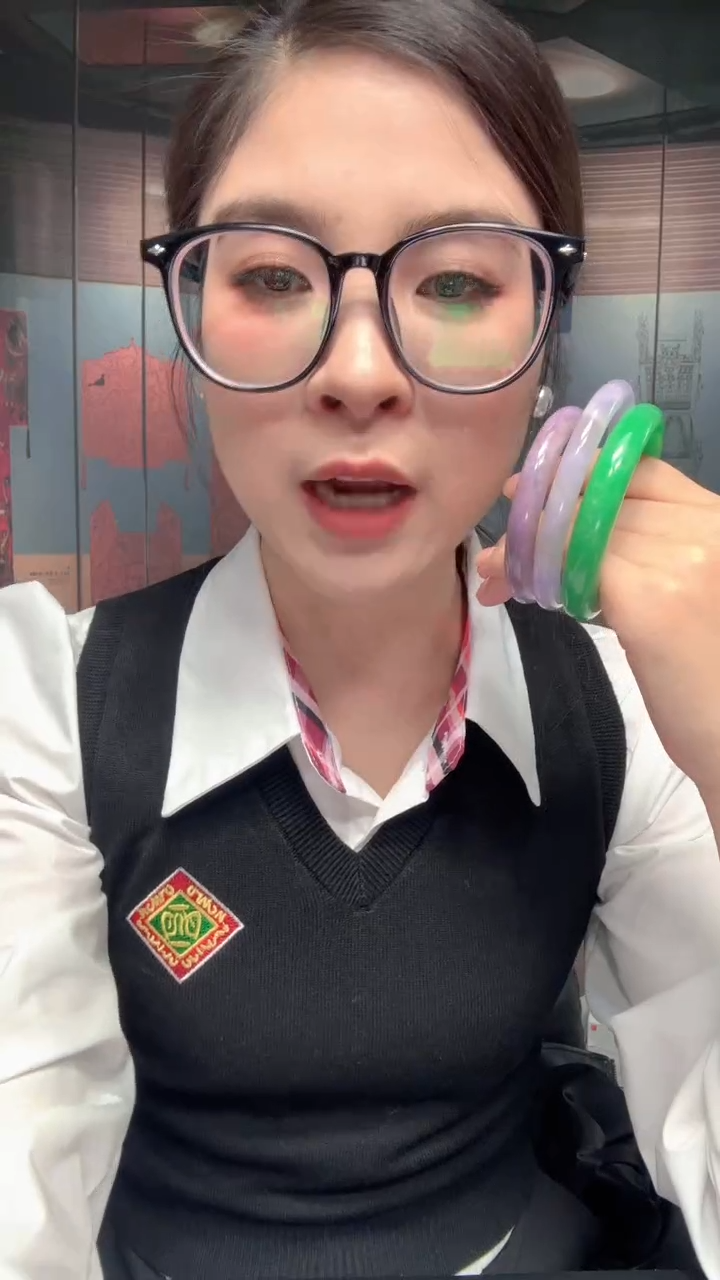 颈饰未镶嵌翡翠T***e11.30天然翡翠A货（商品多样性发货）