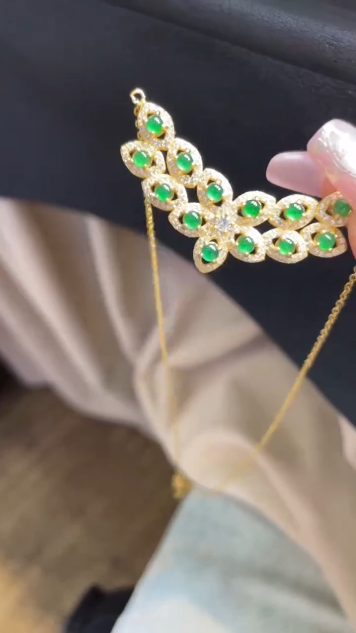 【闪购商品】翡翠颈饰未镶嵌      *206