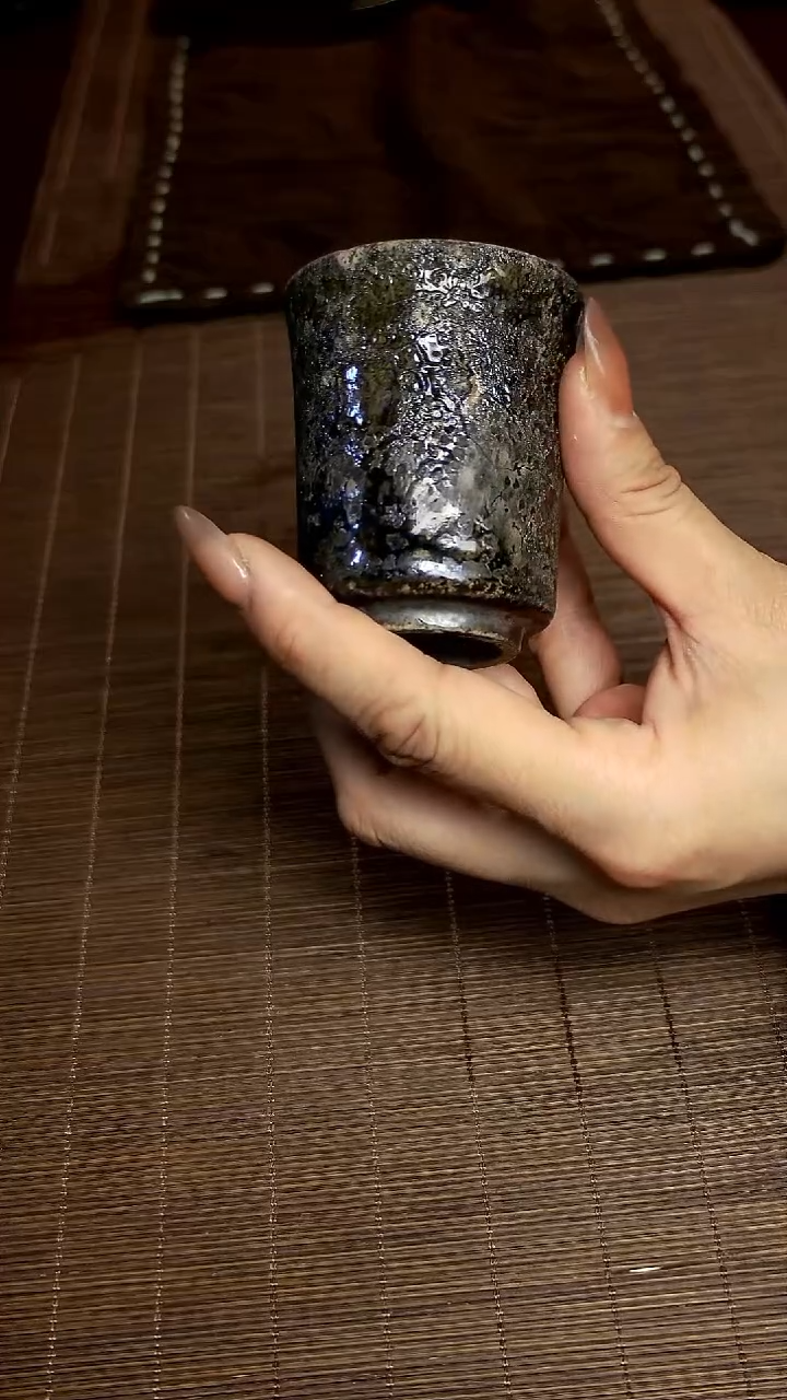 【微瑕(鼓包)介意勿拍】32号茶杯