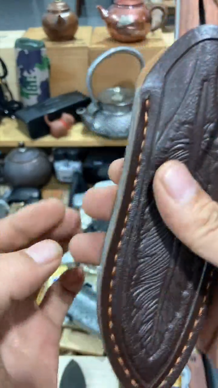瓷片闪购商品   如图所示