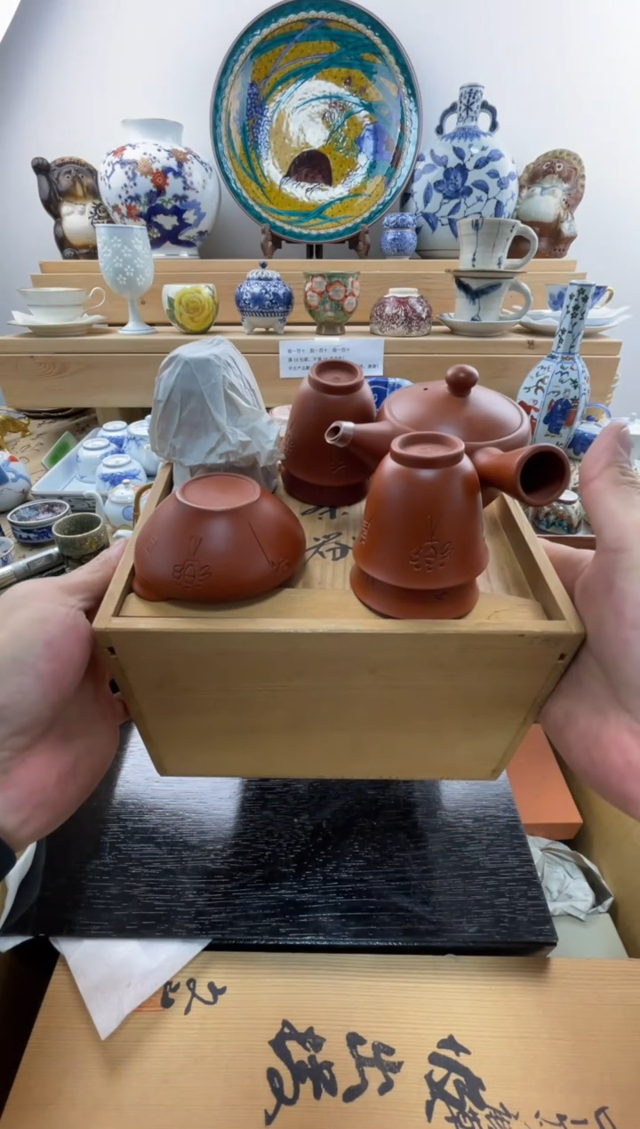 瓷片月庄朱泥套    