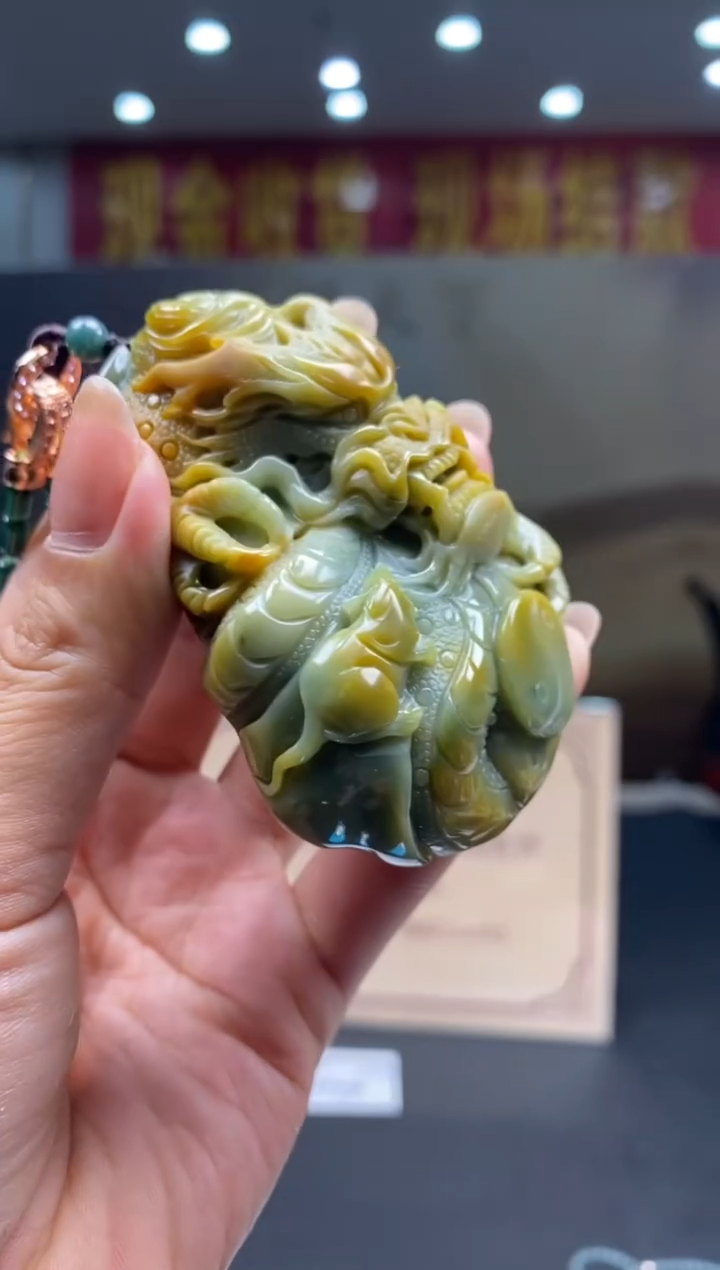 【闪购商品】翡翠颈饰未镶嵌********224